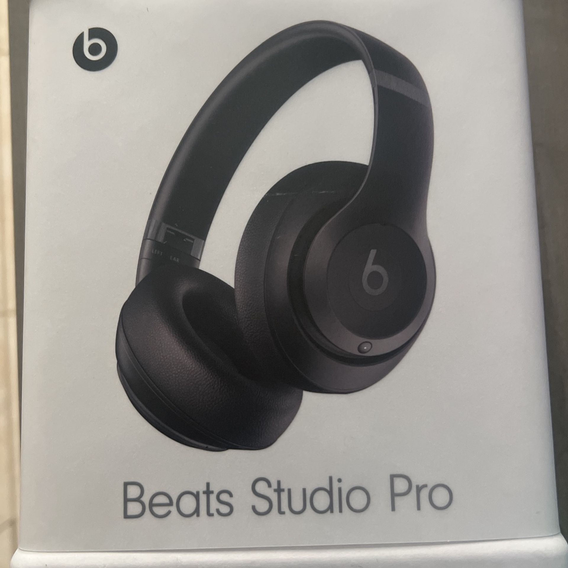 Beats Studio Pro