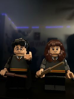 Giant Harry and Hermione Lego Figures