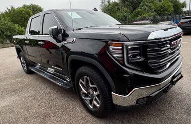 2023 GMC-SIERRA