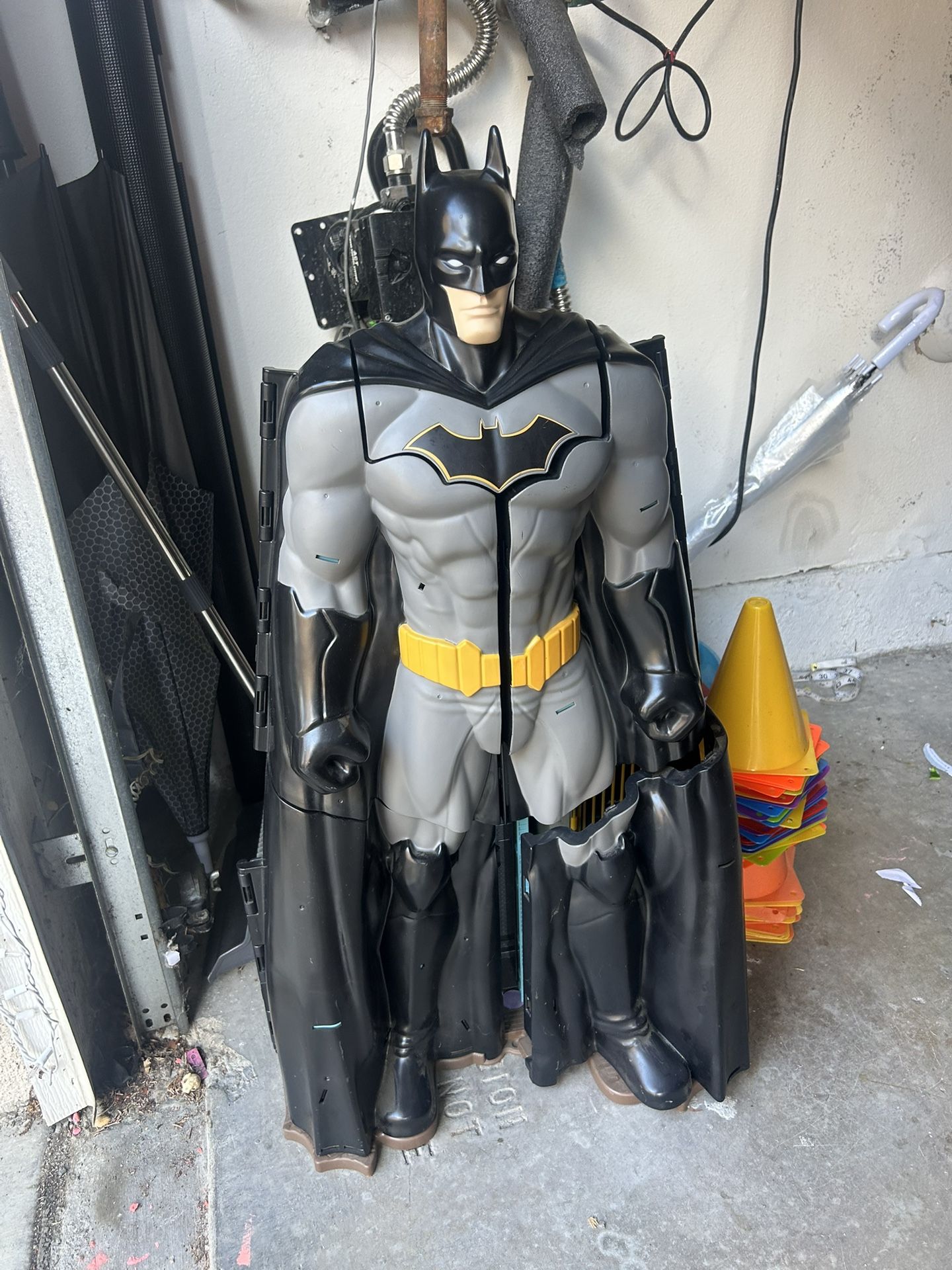 BATCAVE Giant Transforming Playset 33”