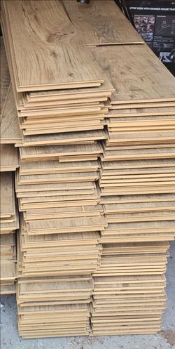 LVP 650 SQ FT home flooring
