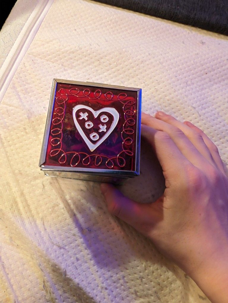 Little XOXO Jewelry Glass Box (Offer?)