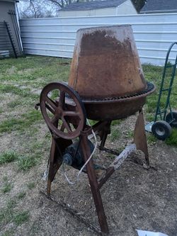 Antique Concrete Mixer Works Perfect
