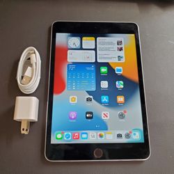 Apple iPad Mini 3 - Wifi - Like New 