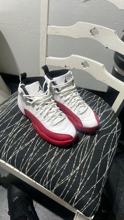 AIR JORDAN 12s Size 4Y