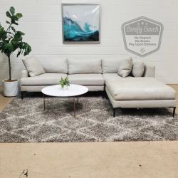 🛋️Beautiful Modular Sectional Sofa (Delivery Available!! )
