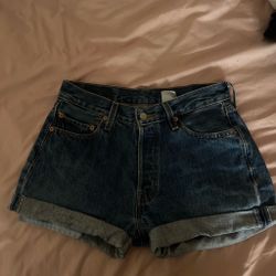Levi's high waisted denim shorts #denim