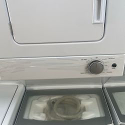 Whirlpool Washer & Dryer 