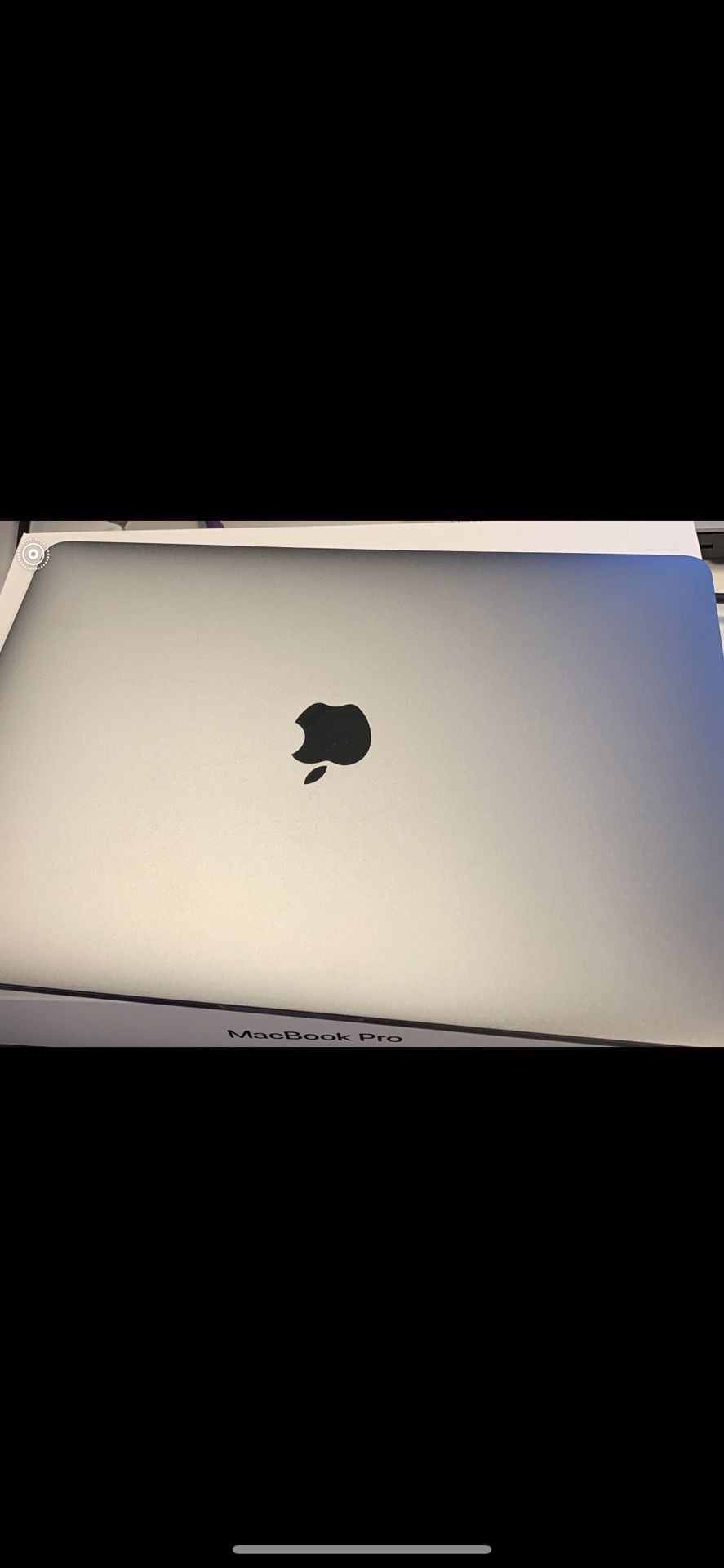New Mac Book Pro 2017, No Touch Bar.