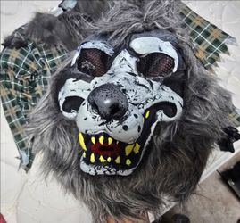 Werewolf costume size Xl