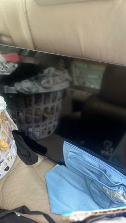 Perfectly Good 40 Inch Tv