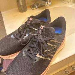Women’s New Balance Sneakers Size 10 Pick Up Only 