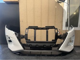2021 2022 2023 NISSAN KICKS FRONT BUMPER COVER OEM USED