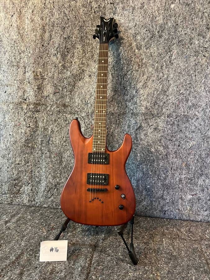 NEW Dean Vendetta XM Satin Mahogany Electric Guitar - Lot 16