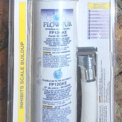 Exterior In-Line RV Water Filter FP12GKE.. Flow-Pur.. Never Used...  Tossing  In Extras