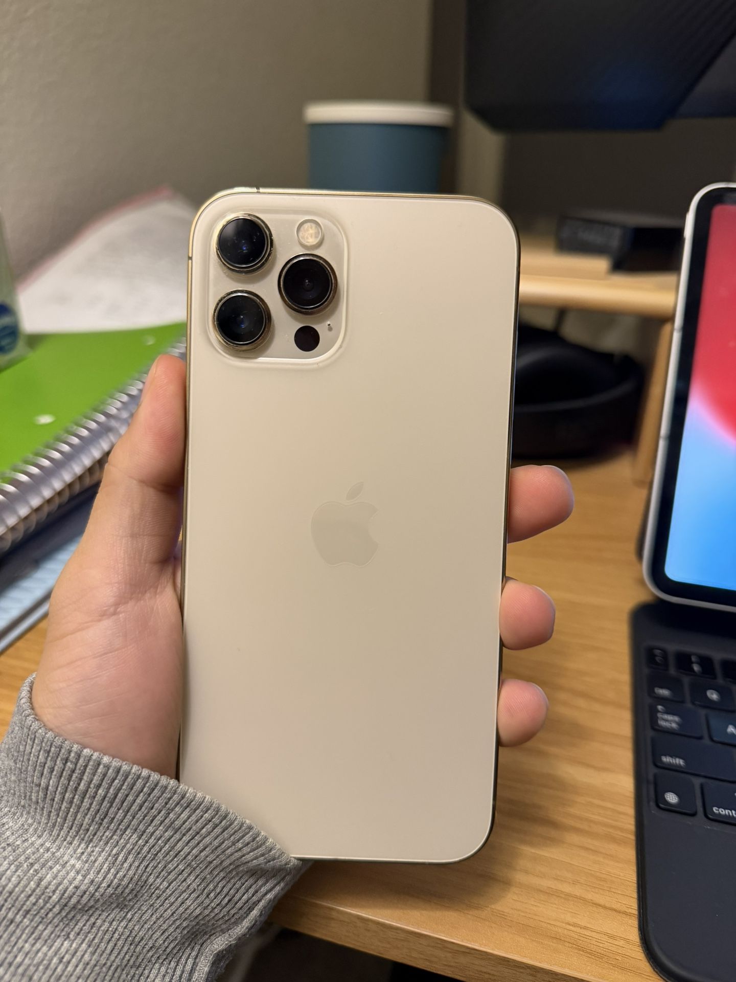 iPhone 12 Pro Max 128gb! Unlocked To Any Carrier