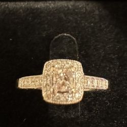 Kay Jewelers 14kt White Gold ..50cttw Princess Cut Diamond Engagement Ring Size 9 (sizable)