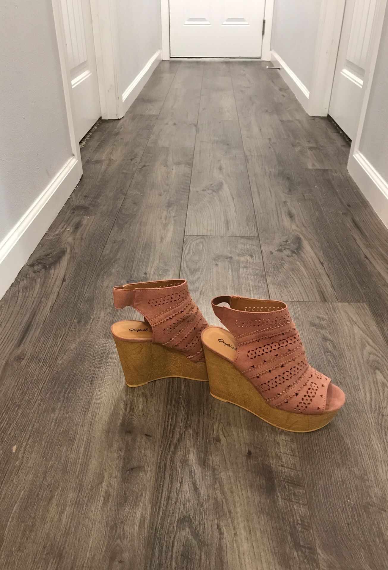 Qupid Size 6 Wedges