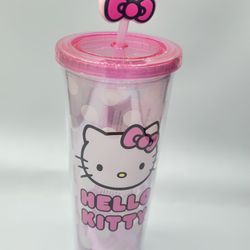 Sanrio Hello Kitty  Polka Plastic Tumbler With Pink Bow Straw/ 24 oz New 