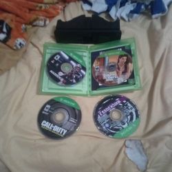 Xbox One Games And Charging Dock Bundle