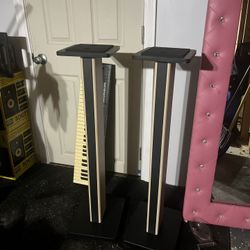 Wooden Studio Monitor Speaker Stands (Pair) – Solid & Stylish
