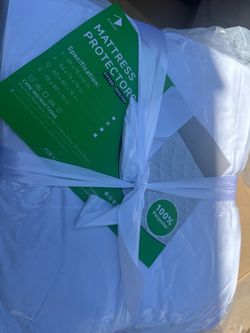ZHOM Fitted Quilted Mattress Protector 100% Polyester