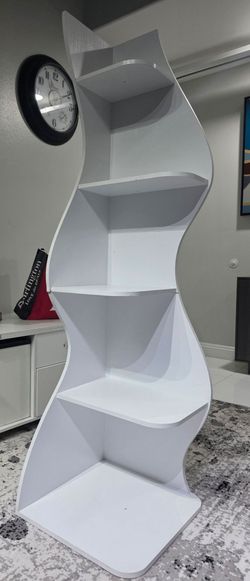 White Wave Curved Freestanding Bookshelf