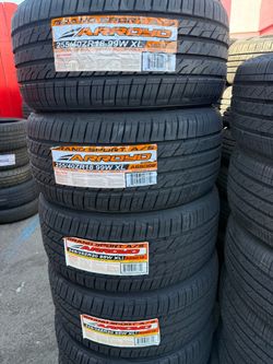 Vendo 255/40/R18 las 4 llantas nuevas arroyo por $340
