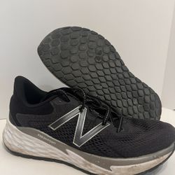 New Balance Men’s Athletic Shoes Size 9