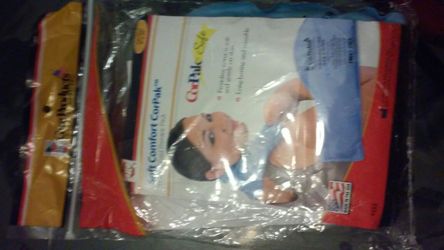 Hot and cold therapy pack.