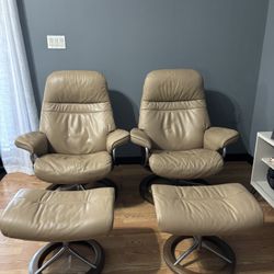     Ekornes Stressless recliners (Norwegian luxury)”