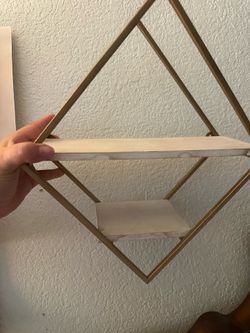 Cute triangle shelf