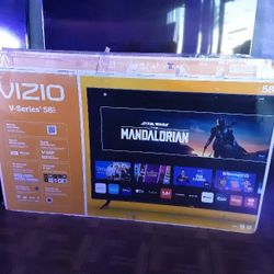 TV VIZIO 58"SMART 4K UHD.