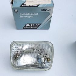 GE 6052 Headlights 2 NEW $10.00 Firm