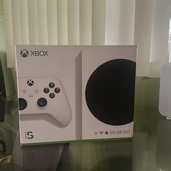 Xbox Series S Bundle