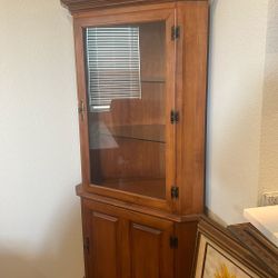 Solid Wood Corner Hutch And Hutch
