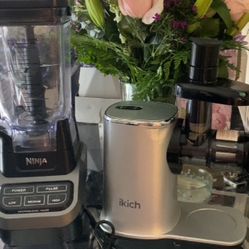 Ikich Juicer Never Used And Blender Ninja 1000w Both $40