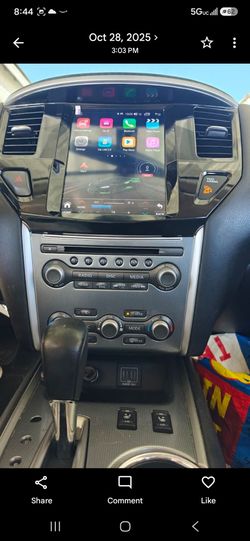 Nissan Pathfinder black on black