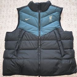 Nike Liverpool FC Down Puffer Windrunner Vest Size  XXL