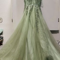 Quinceañera, Prom Dress 