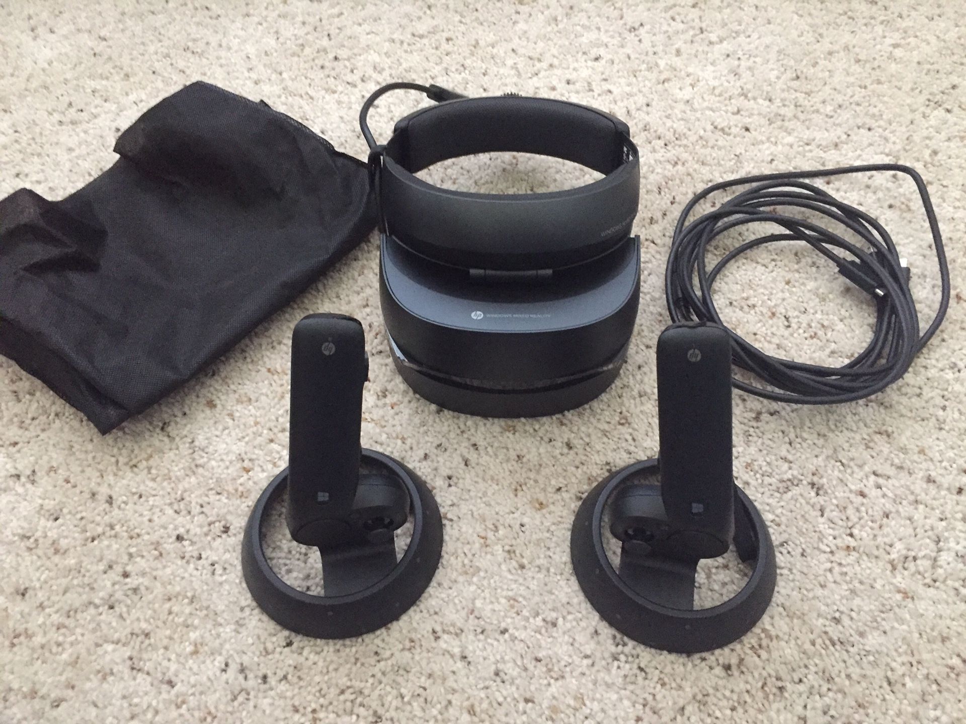 HP Windows Mixed Reality Set