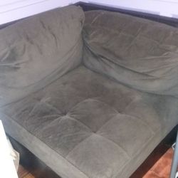 2 Sets Of Couches And A Recliner