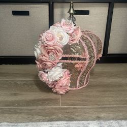 Crown Card Holder