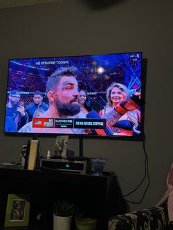 Big Screen SMART TV - Great for Movies, Streamin, Sports