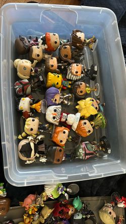 Bout 48 Large Funkos 70 .00 & Many Many Mini Funkos 30.00