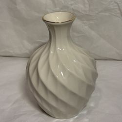 vintage Lenox Richmond Swirl bud vase