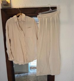 Women’s AE set size XS short wide legs