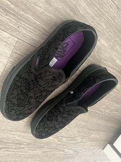 Womens size 6 Vans shoes