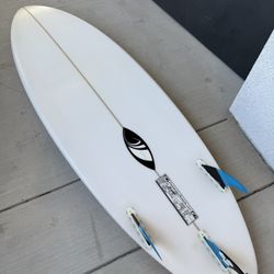 5’9” Inferno 72 surfboard