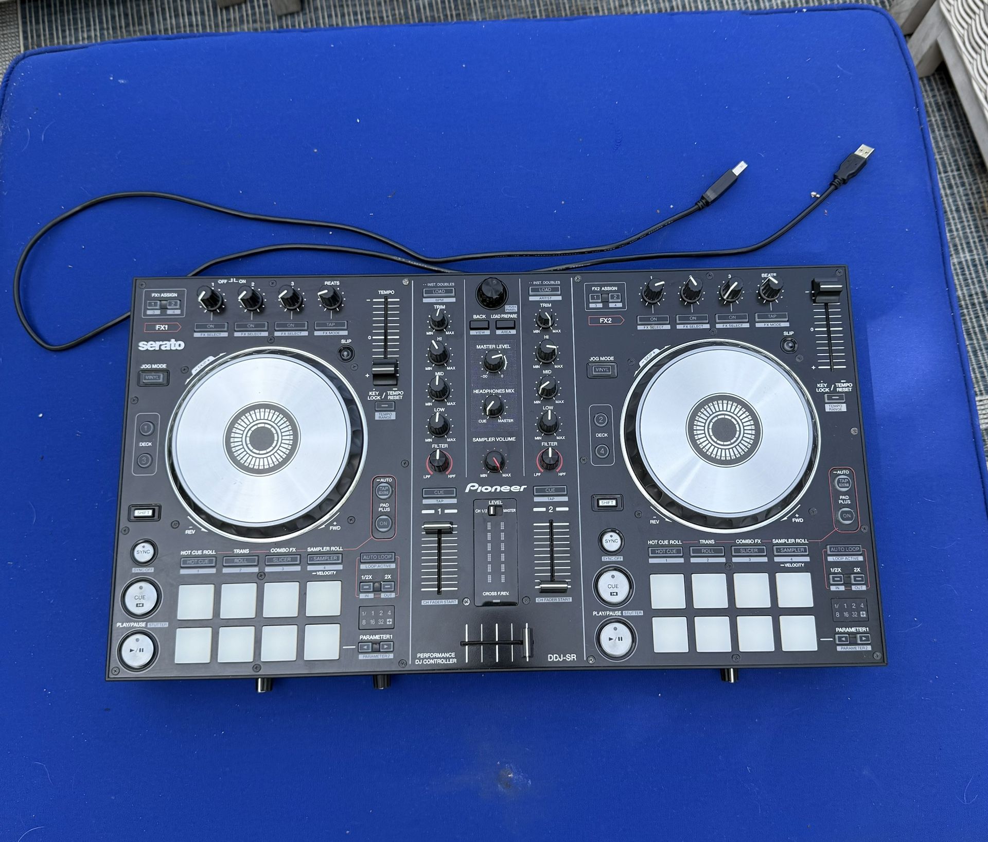 Pioneer DDJ-SR (used GREAT Condition)